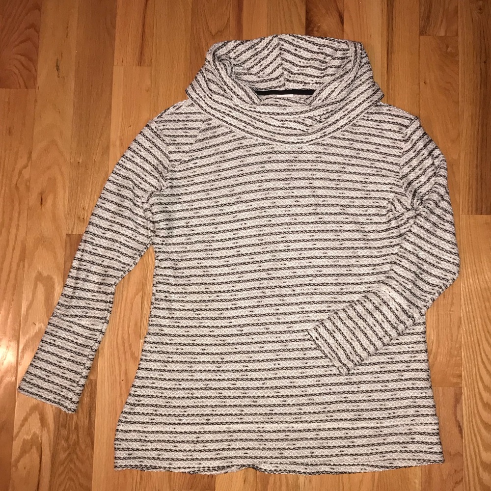 XL Merona White/Cream with Black Sweater